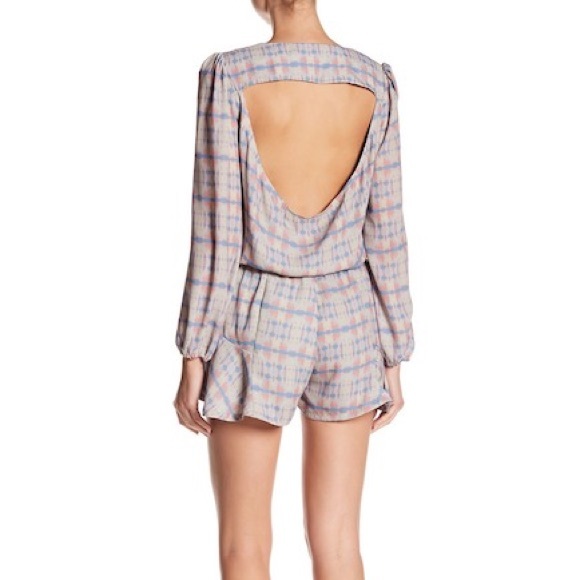 Line + Dot Ruffled Romper Small - Picture 2 of 3